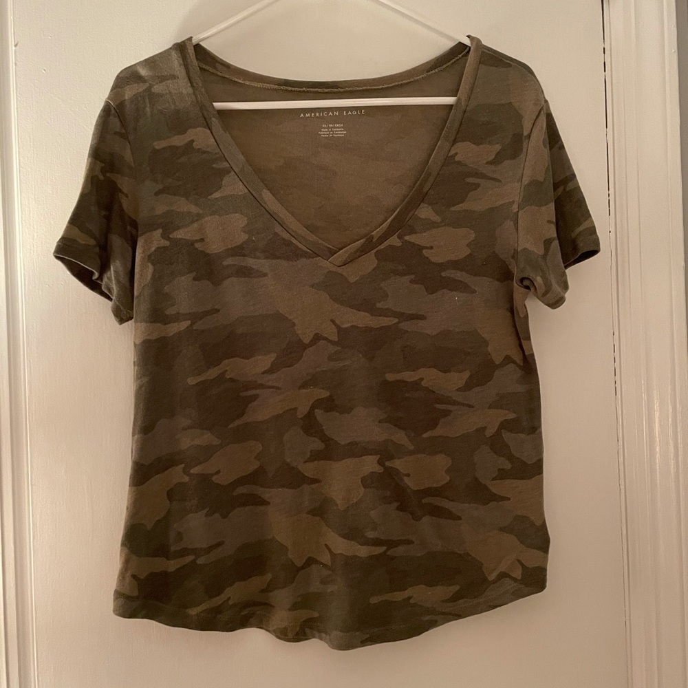 v-neck t-shirt